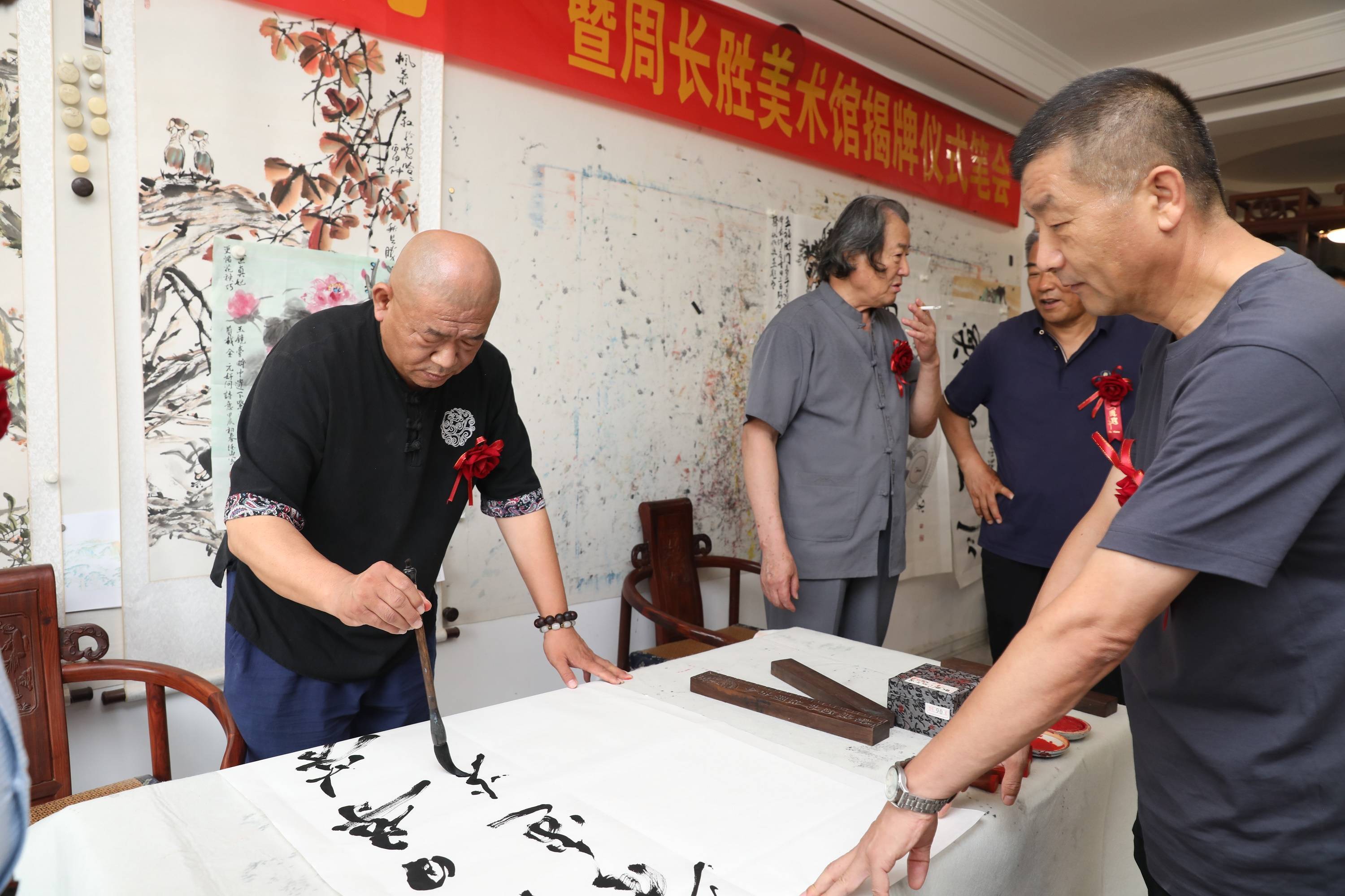 榴花盛开庆七一 周长胜美术馆揭牌仪式在龙山翠湖隆重举行!