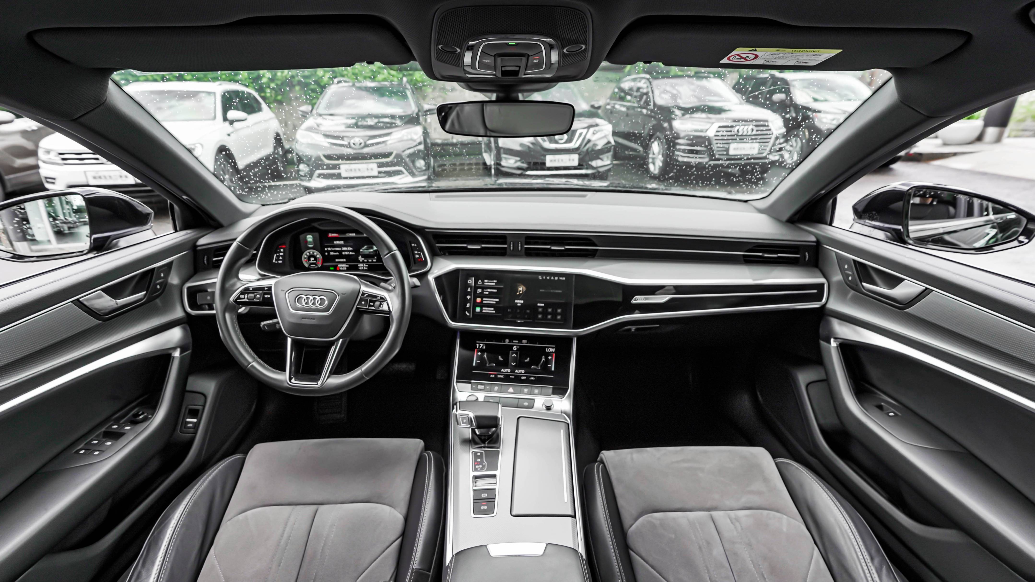 奥迪a6l :豪华c级车,两年四万多公里,首付8万多,轻松入手!