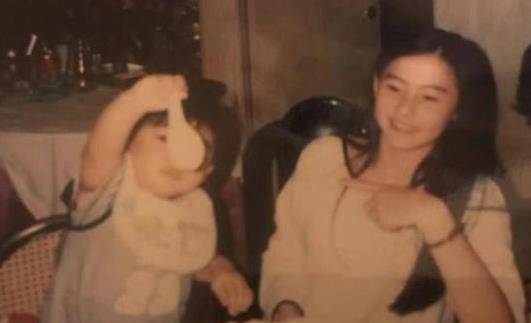 9张童年及少女时代的张柏芝美照:天然素颜清纯可爱,图5刚刚16岁_照片