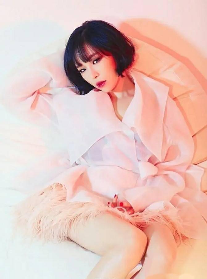 34岁孙佳仁,美艳不可挡,写真曝光引无数网友疯狂点赞!