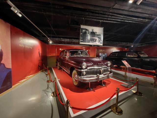 世界和平家园考察团到访北京老爷车博物馆