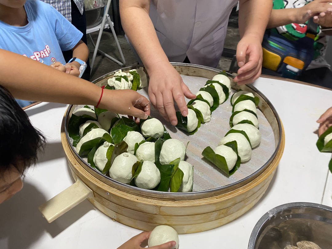 "崇州匠心,技耀未来" i本周崇州职工叶儿粑教学回顾!