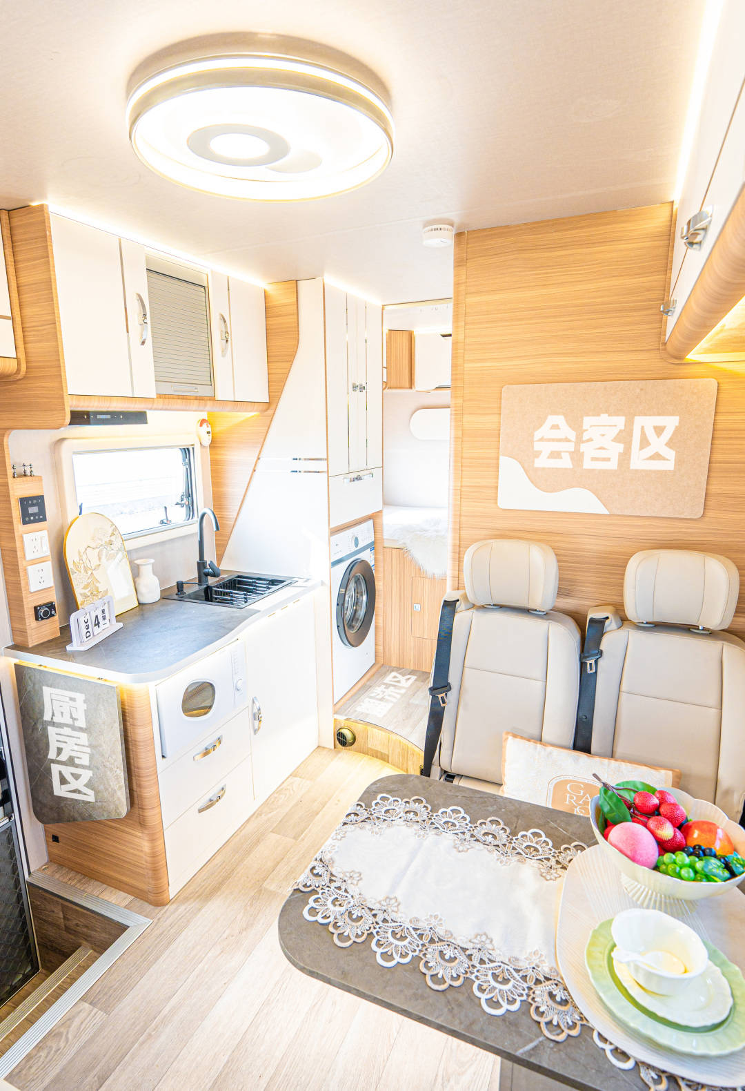 实力允许不低调的轻卡房车!28.98万性价比yyds!