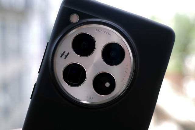 毕业季旅拍的记录:一加12影像深度体验,看看什么是哈苏味