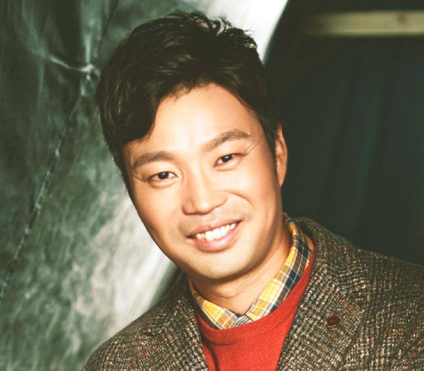 原来她早已去世,生前被王迅抛弃,死后被泼脏水,如今可以瞑目了