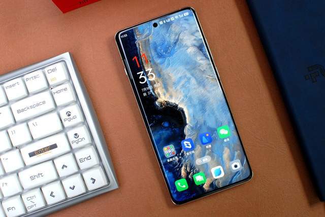 半年后入手2023年的压轴大作一加12,体验实测过才知道真香!