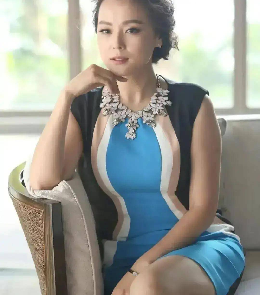 梁爱琪《珠江人家》成名背后有艰辛,46岁婚姻成谜