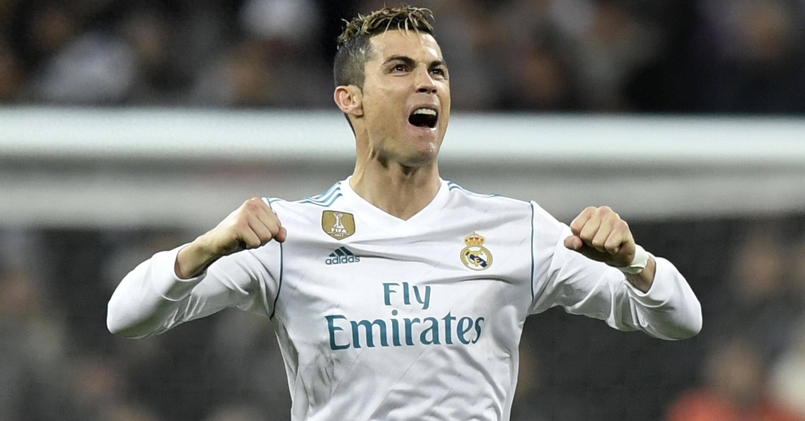 皇马的豪赌:c罗加盟后,皇马为何跌入绝境?