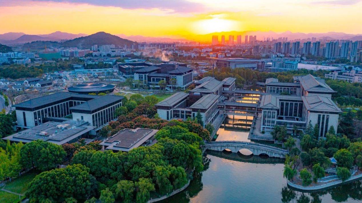 绍兴文理学院环境怎么样?位置优渥,环境优美,适合读书!