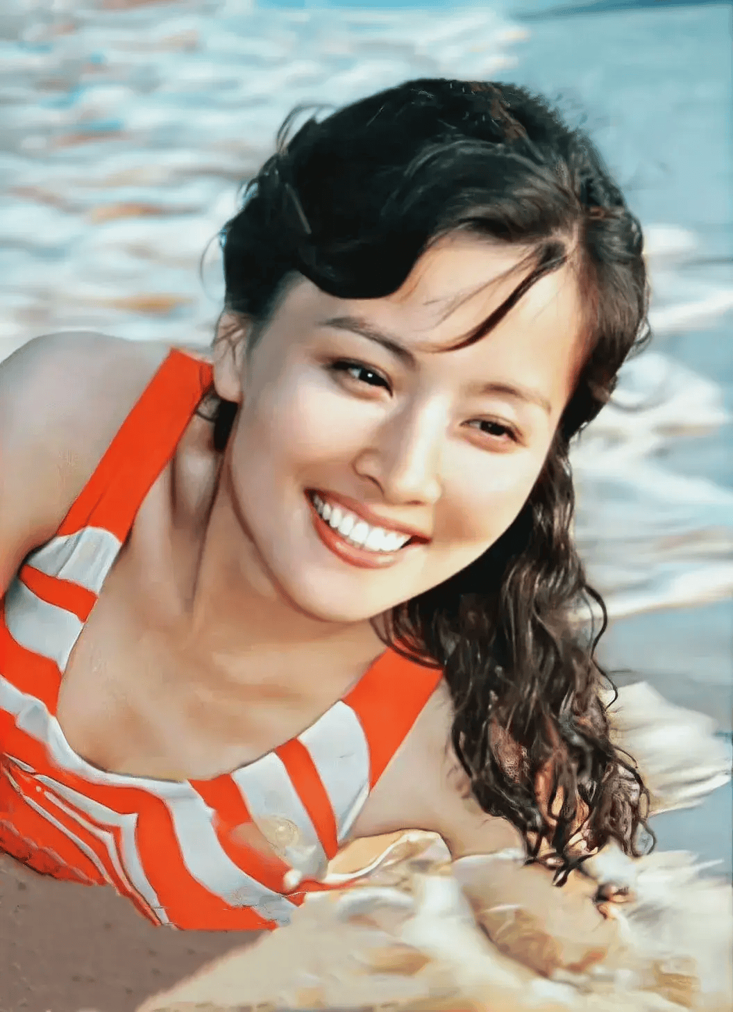 炎热夏天.女星们泳衣争芳斗艳姜黎黎难得一见泳装照(泳装大全)