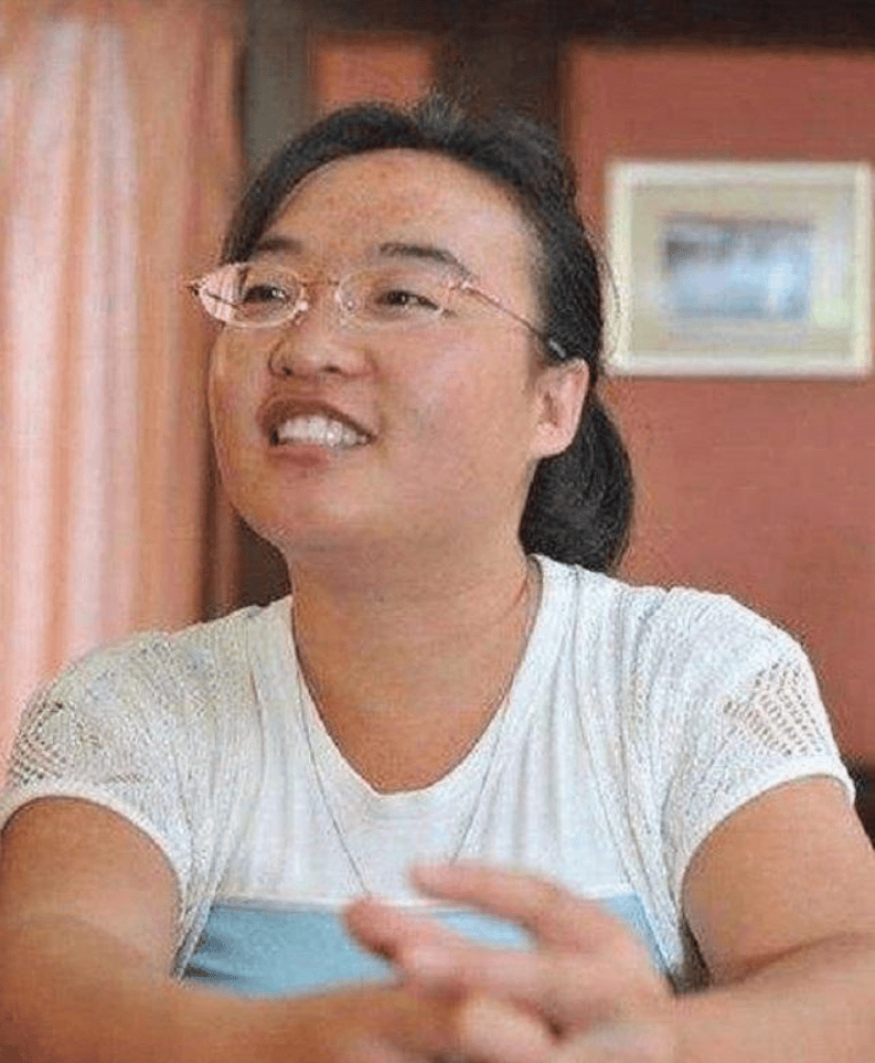 最丑谋女郎魏敏芝:走红后被张艺谋一句话劝退娱乐圈,现状如何?