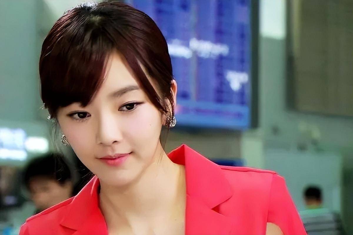 你就这么想,裴涩琪看到之后都星星眼的男人能差到哪里去?