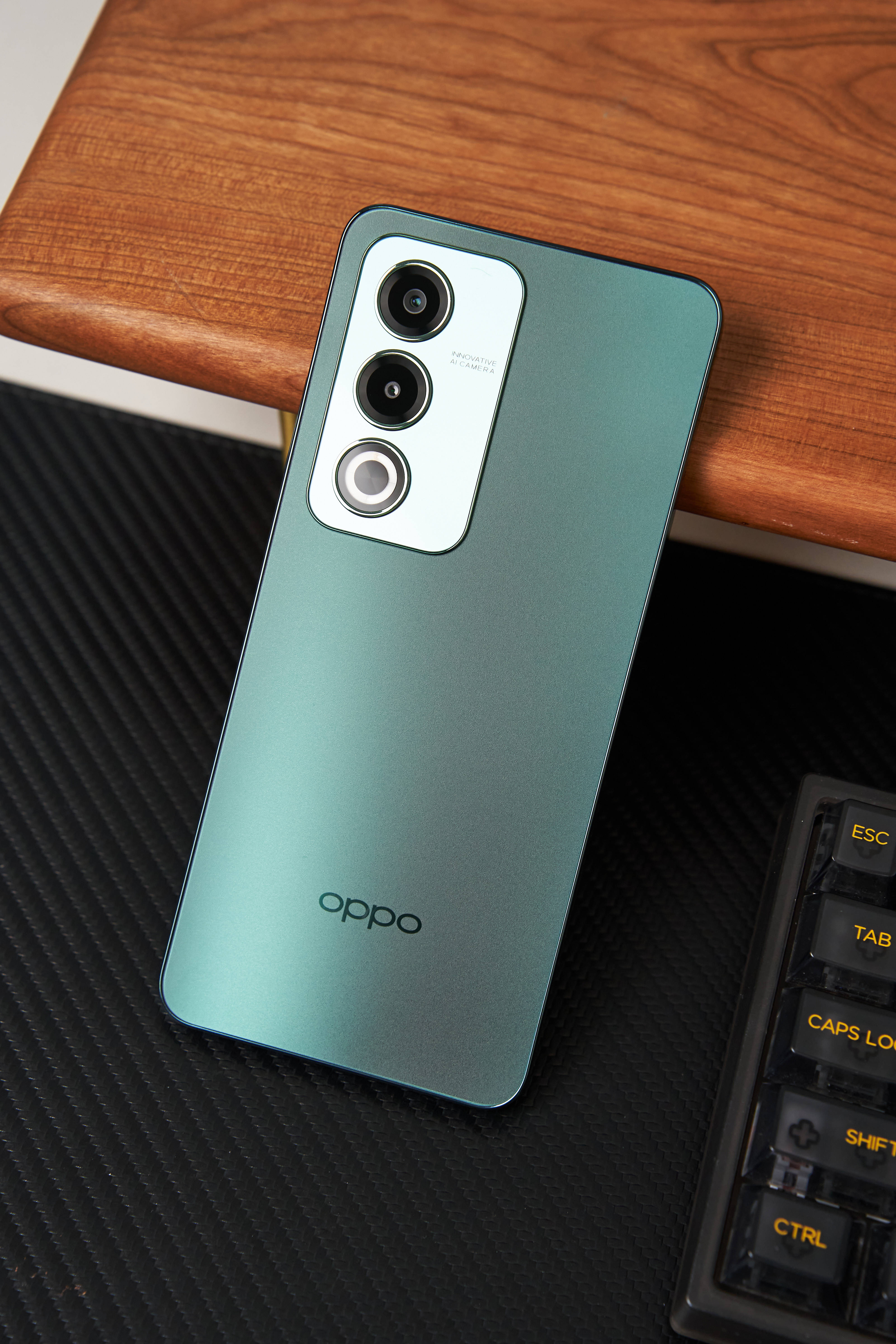另外,oppo a3活力版的湿手触控功能很加分,特别是在夏季雨天,可以很好