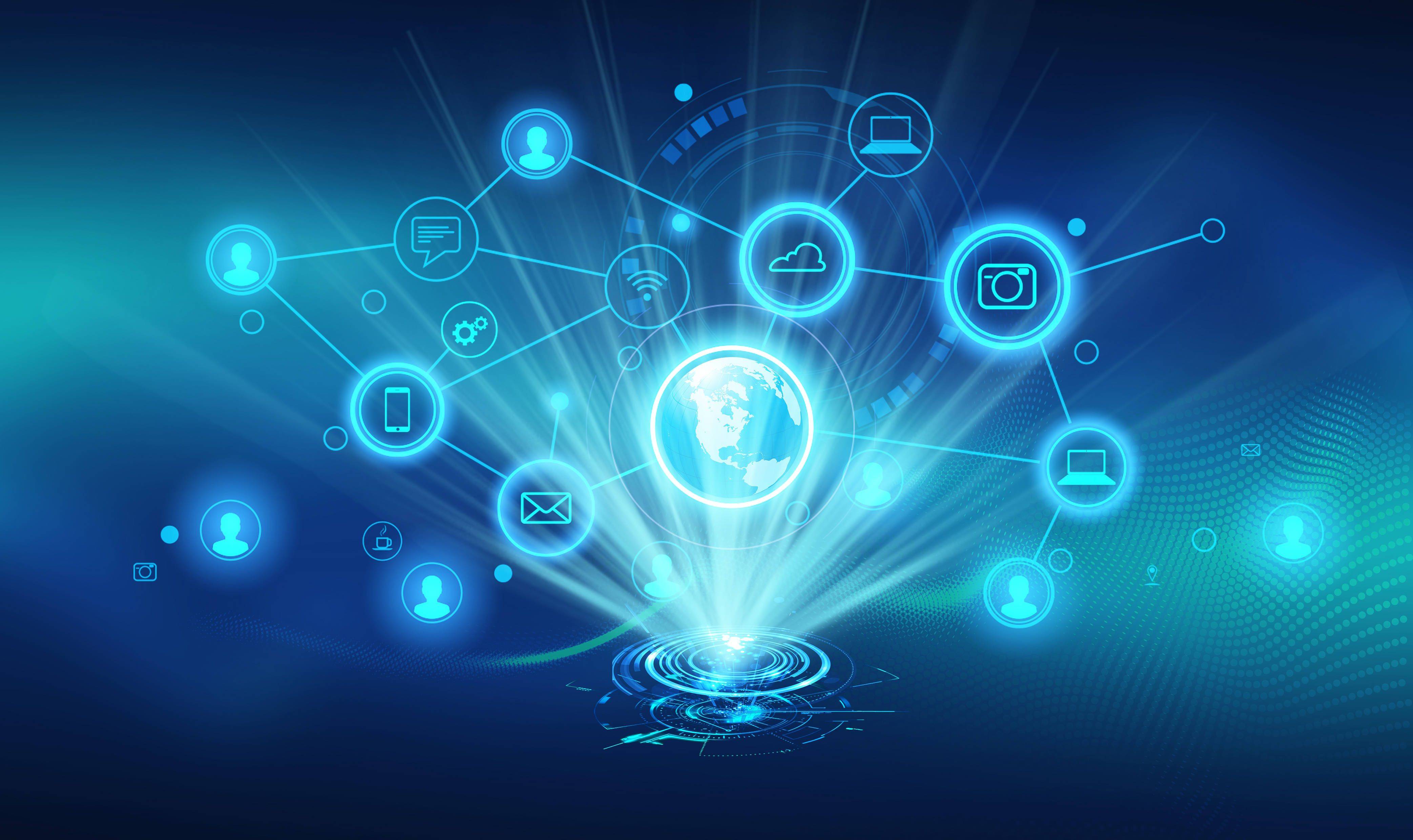 在传统门店的基础上,智慧门店通过大数据分析,智能设备和