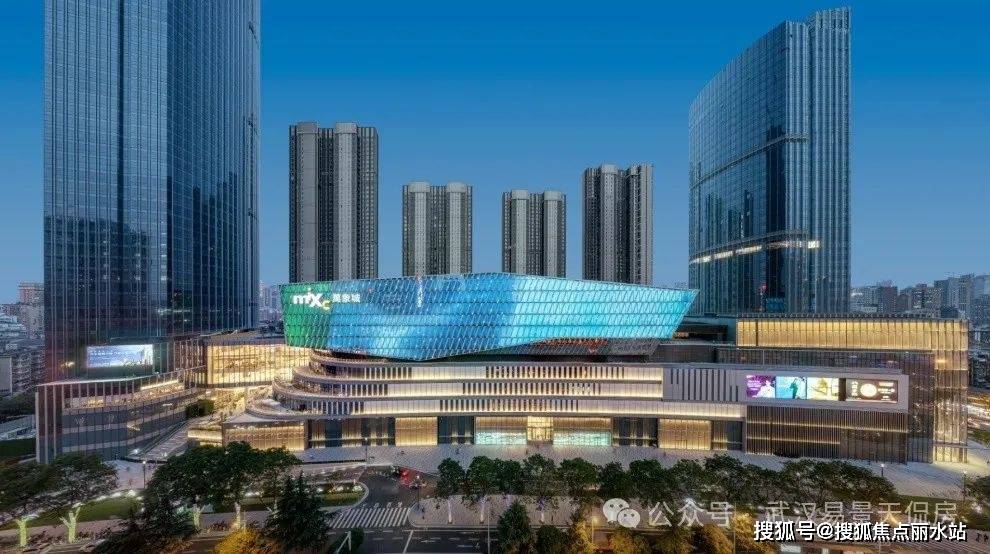 华润万象生活:2022年华润置地总资产10,813亿(数据来源:华润置地年报)