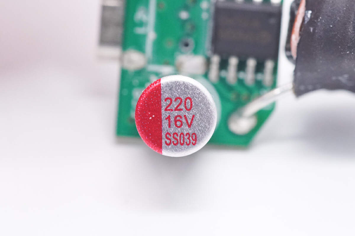 双口快充不掉电,cellcube 36w快充充电器拆解