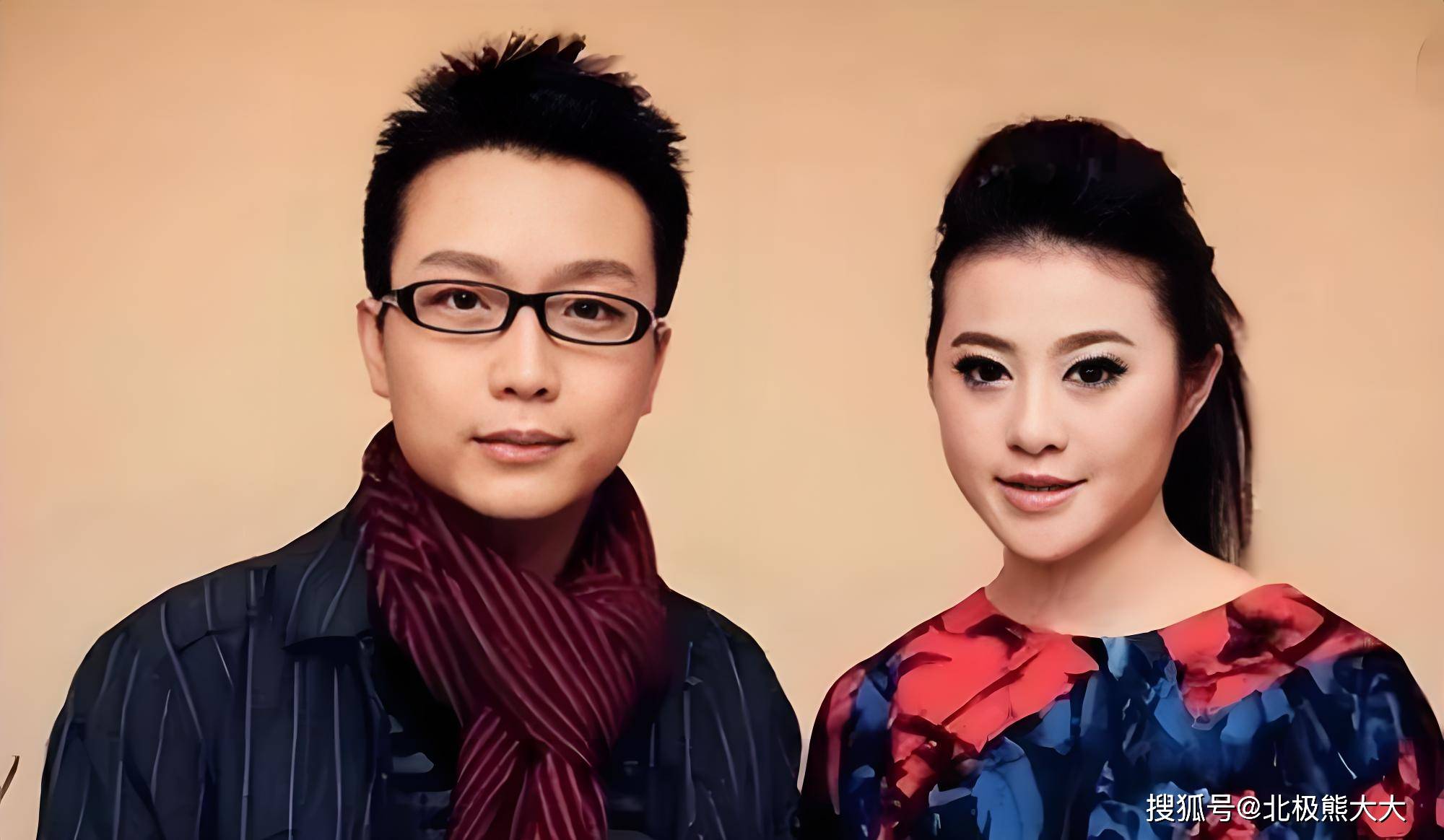 范小宁出生于音乐世家,才华横溢,与李玉刚有很多共同话题,两人相见