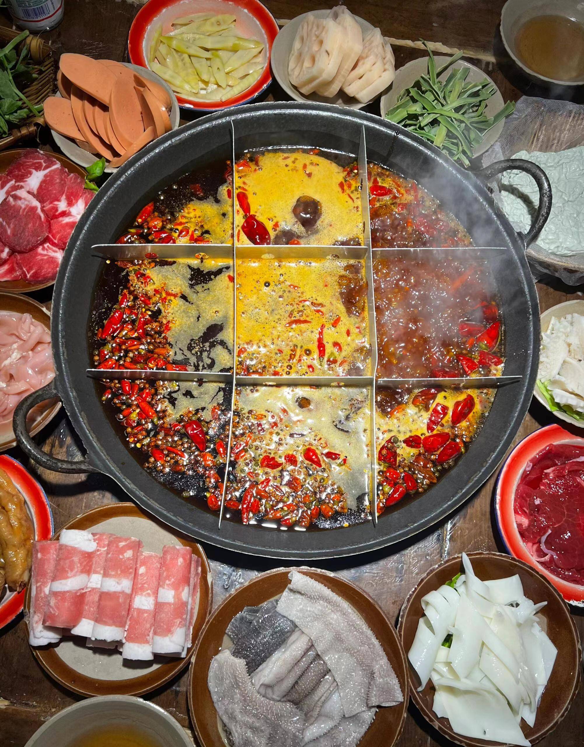 重庆旅游5天费用要多少,重庆十八梯旅游团报价5日游_美食_导游_魅力