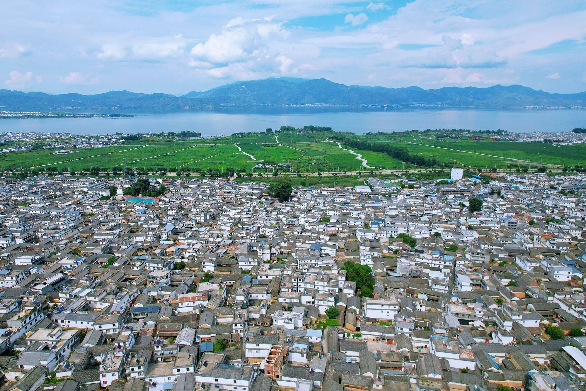 大理喜洲周城村,被誉为"扎染之乡",感受中国民间的传统技艺