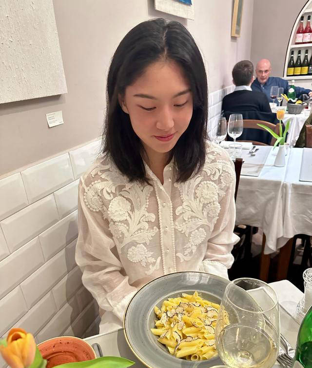 王欣瑜替补出战进奥运混双决赛 绝美生活照引发网友热议