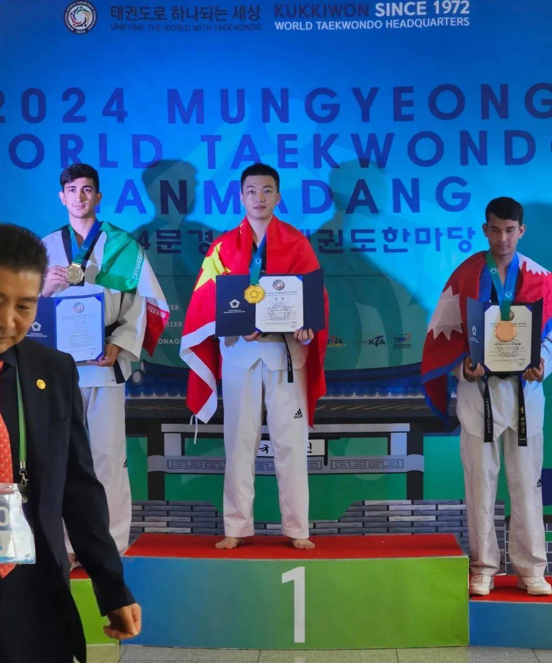 3金3银8铜!踢王决在世界跆拳道hanmadang大赛中再获佳绩