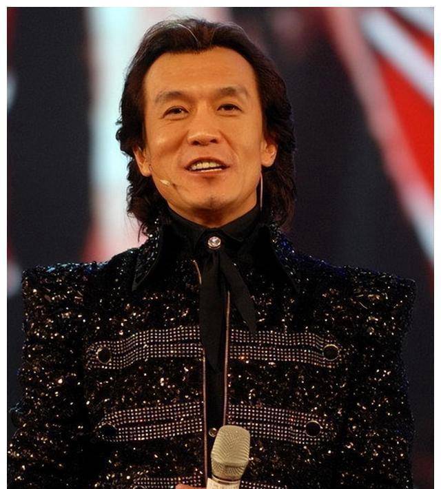 李咏去世五年后,医生揭露死亡真相,难怪选择葬在美国
