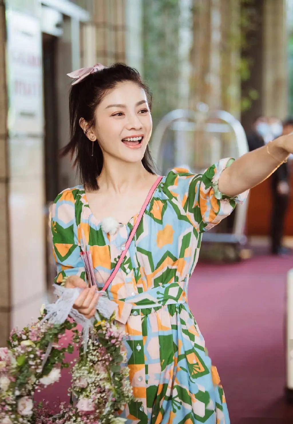 胡可写真展现女神范儿,沙溢真是太幸福了!这魅力四溢的女人谁能敌?
