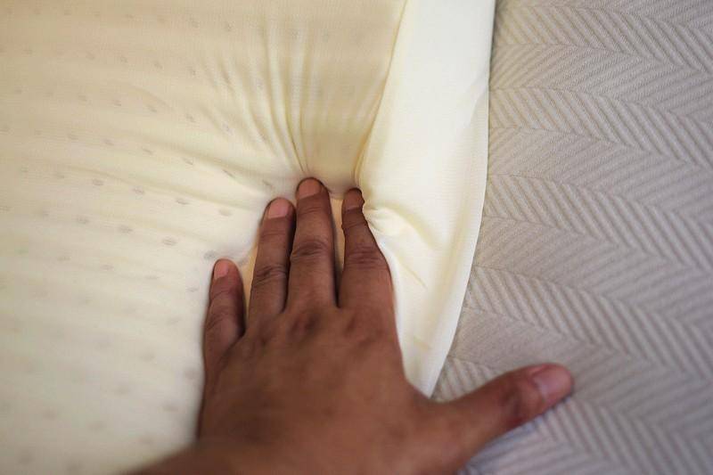 睡眠不好 那是你缺个好枕头!米家天然乳胶护颈枕Pro,舒服又健康