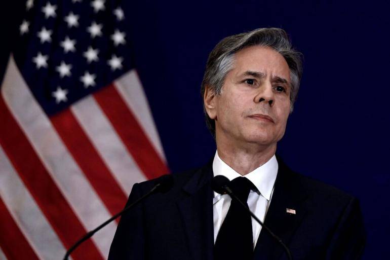 根据香港"中评社"的快评报道,中国外交部长王毅最近在老挝万象与美国