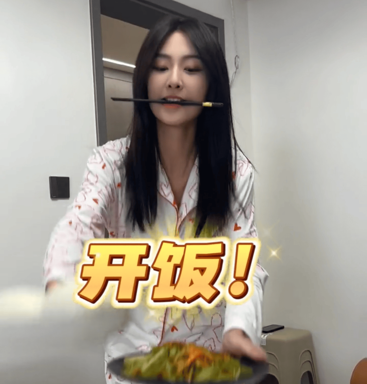 突发!网红苏宁与小沈学长婚变细节曝光,闺蜜竟成导火索?