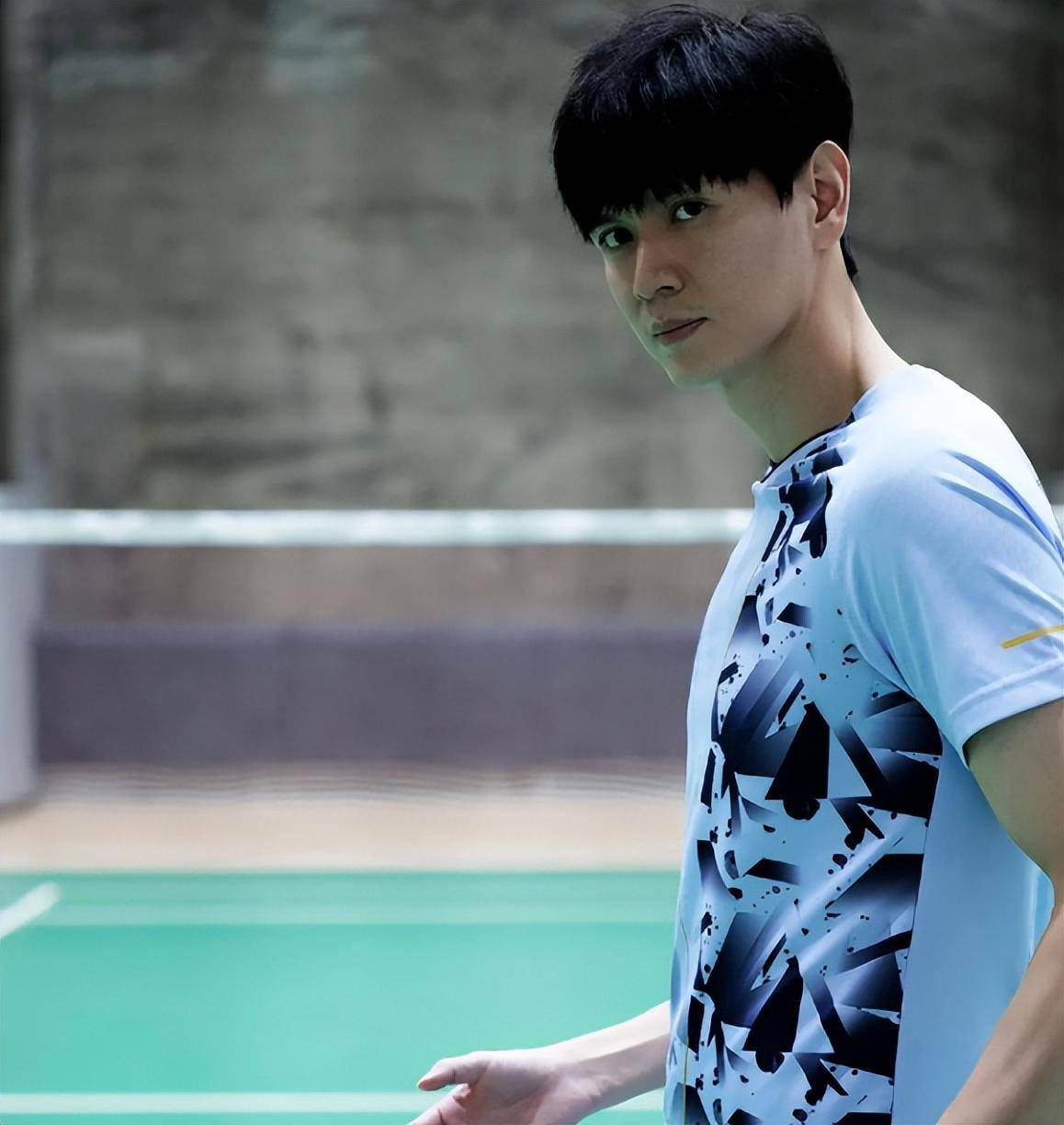 羽坛名将鲍春来:一生挚爱早已退役嫁人生俩娃,他40岁至今却未婚