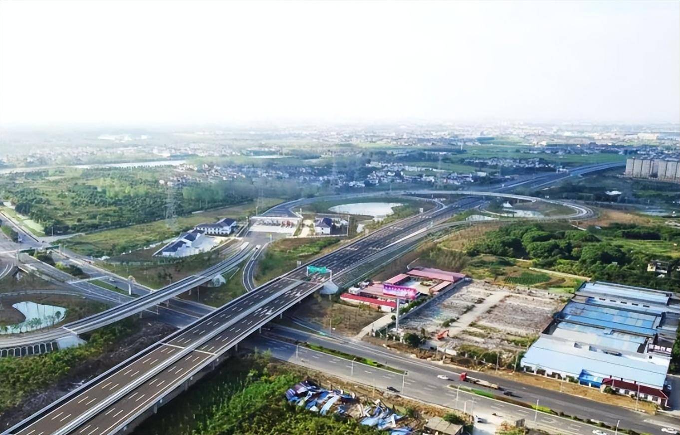 锡太高速太重要了,可以填补京沪高速与沪武高速间的东西高速空白