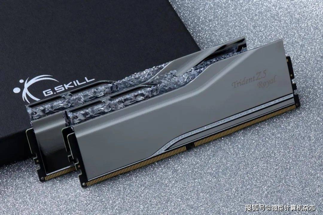 可超到ddr58600的钻石内存芝奇皇家戟ddr57200深度测试