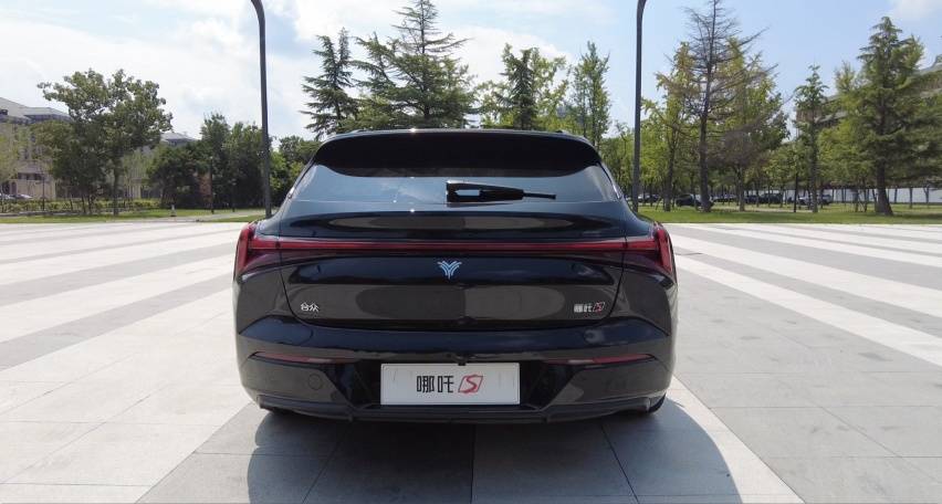 哪吒S猎装一出,极氪001、蔚来ET5T就不香了?_搜狐汽车_搜狐网
