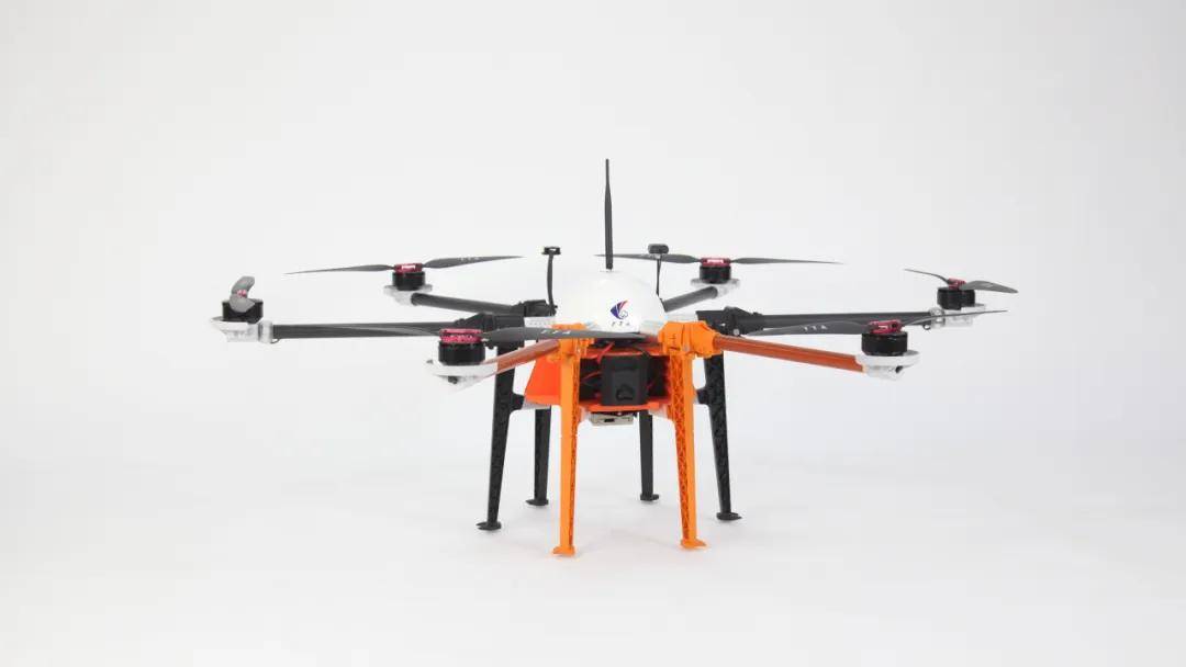 大疆精灵4rtk部分机型展示4,产品服务体系建设配备有飞行模拟训练系统