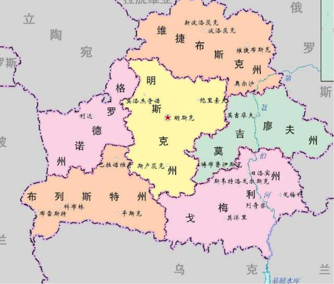 库尔斯克激战正酣,乌后院起火?白俄罗斯出兵南下,陈兵乌白边境