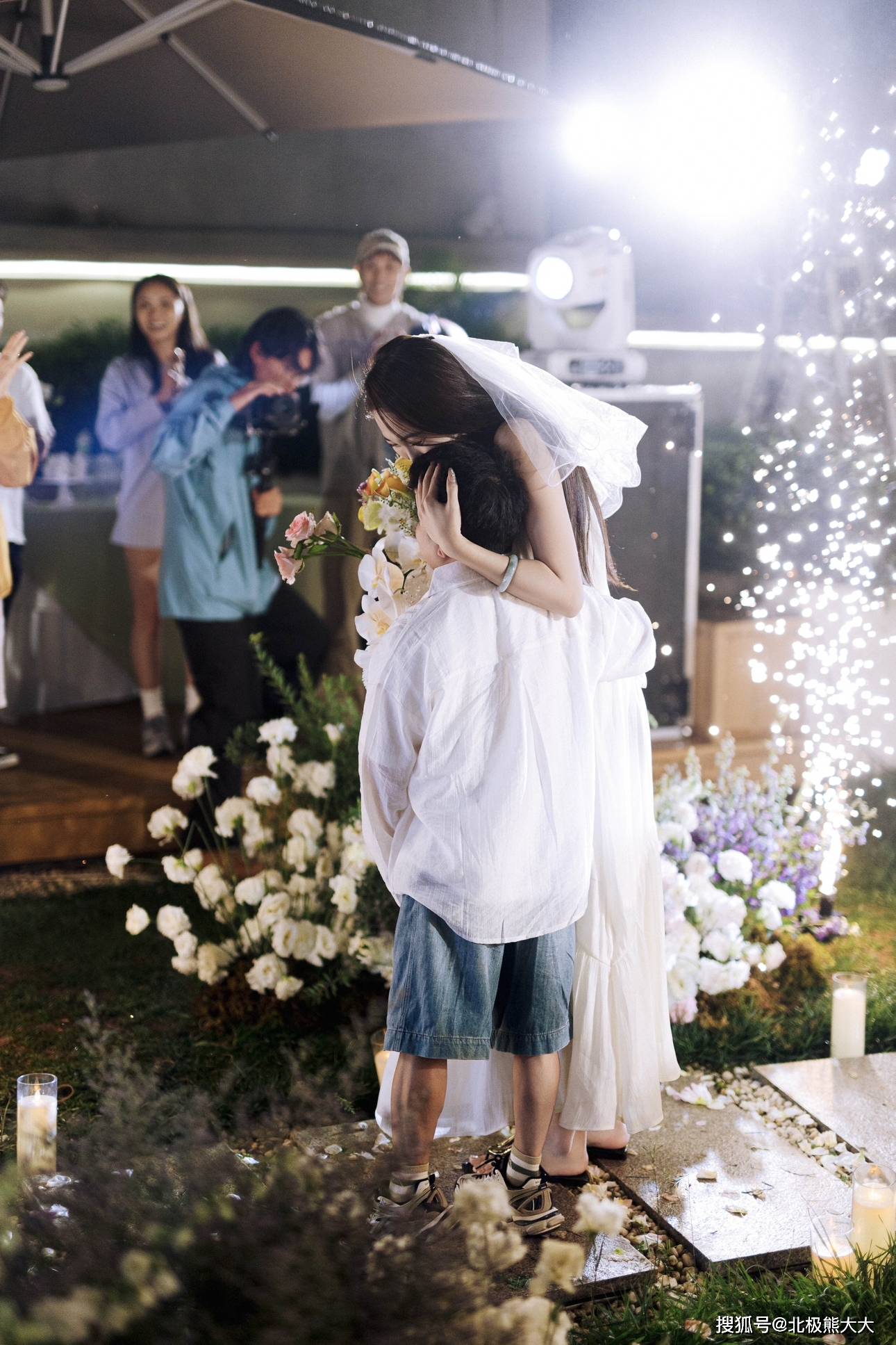 女友身高167他身高140,曾被质疑是剧本_张如意_上市公司_太阳