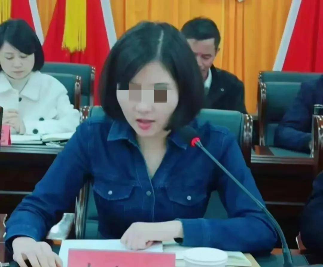 原创            李佩霞事件大反转！上级通报其犯罪行为被双开，还将承担刑事责任-李佩玲百度百科简介