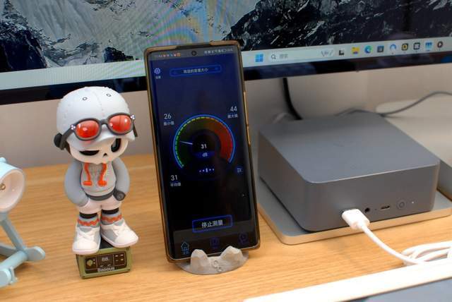零刻新一代EQR6办公迷你主机体验:集成度更高,性能更强悍