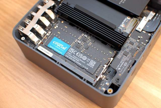 零刻新一代EQR6办公迷你主机体验:集成度更高,性能更强悍