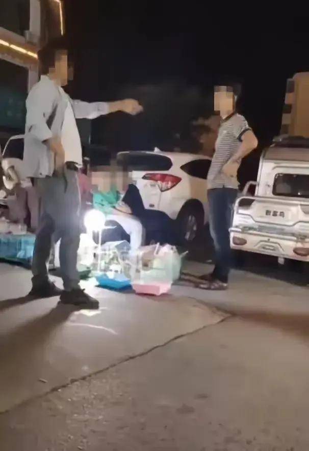 突发!山东一男子当街被砍,现场惨不忍睹,知情人曝内幕