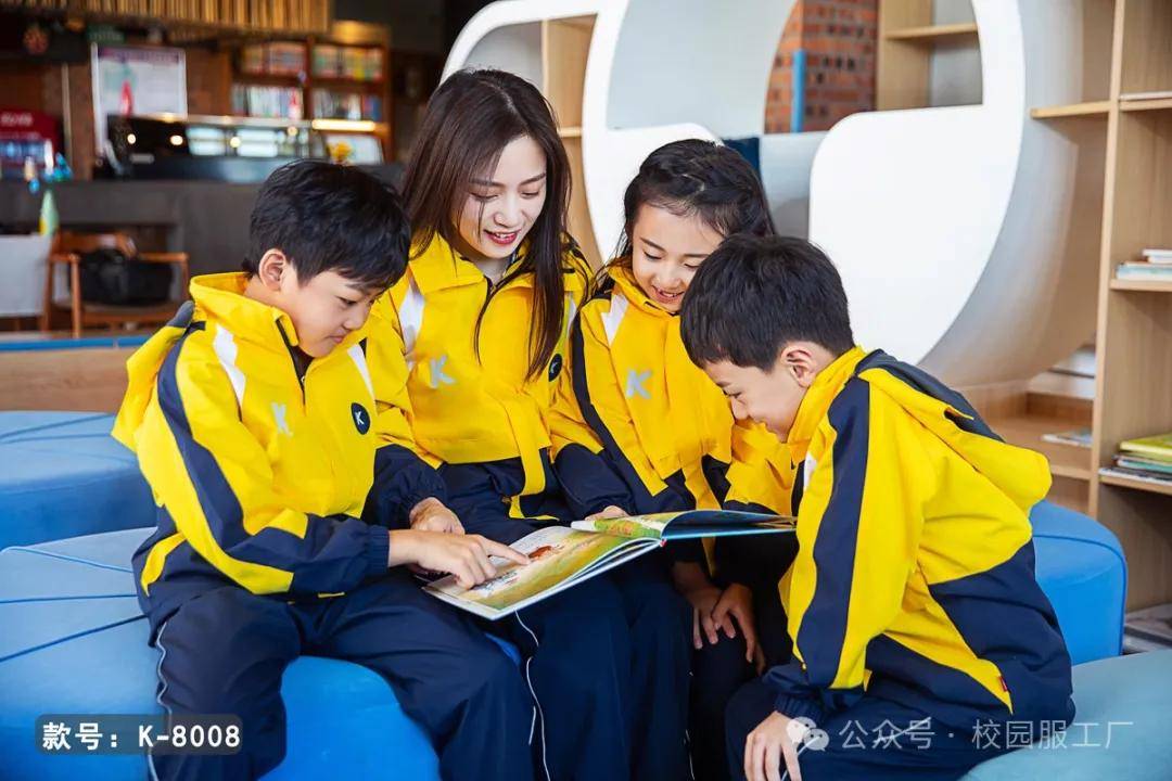 校服与学生行为规范：通过校服规范学生行为