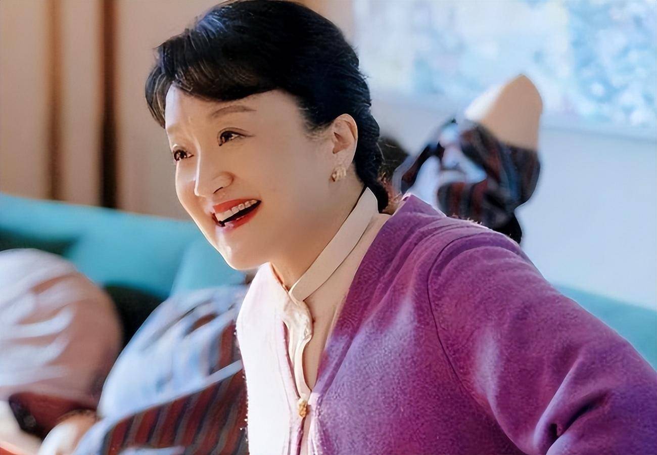 作为一名从事演艺事业40余年的老戏骨,杨昆近年来在《欢乐颂》