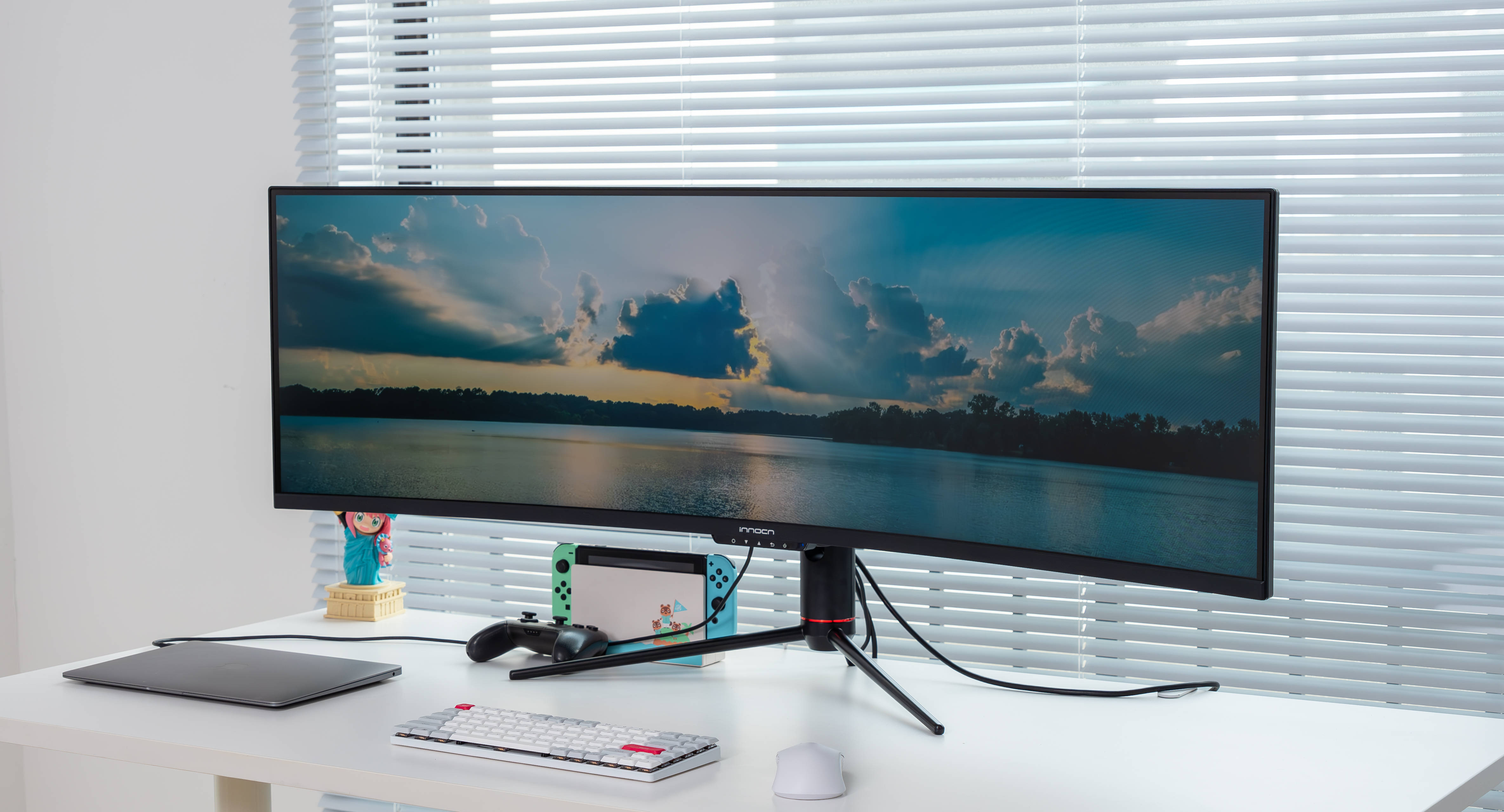 是的,联合创新49寸超大曲面显示器,给你显示器的另一种可能