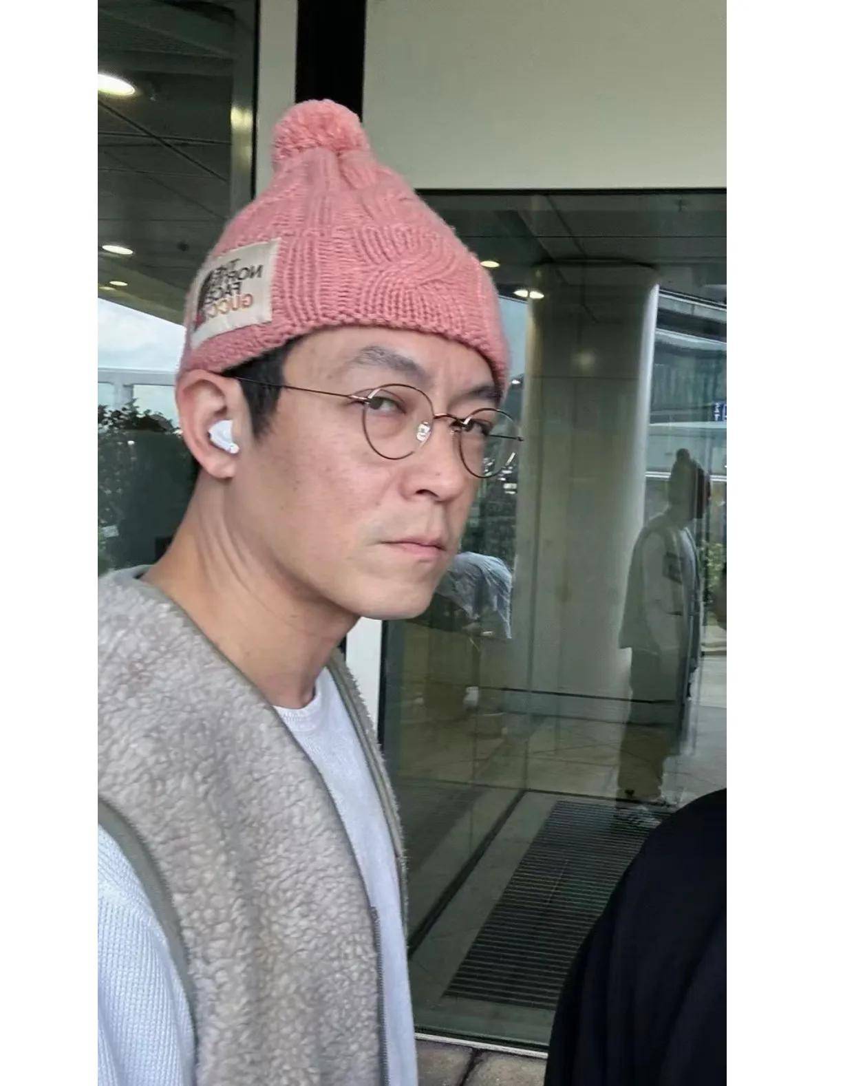 陈冠希近照曝光!满脸褶子,嘴角皱纹吓人,老化明显,都快认不出