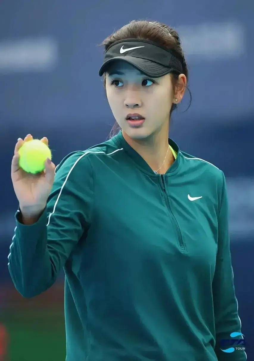 中国网坛四大美女都有哪些?郑钦文有科比范儿,曹雅婧为初恋女神