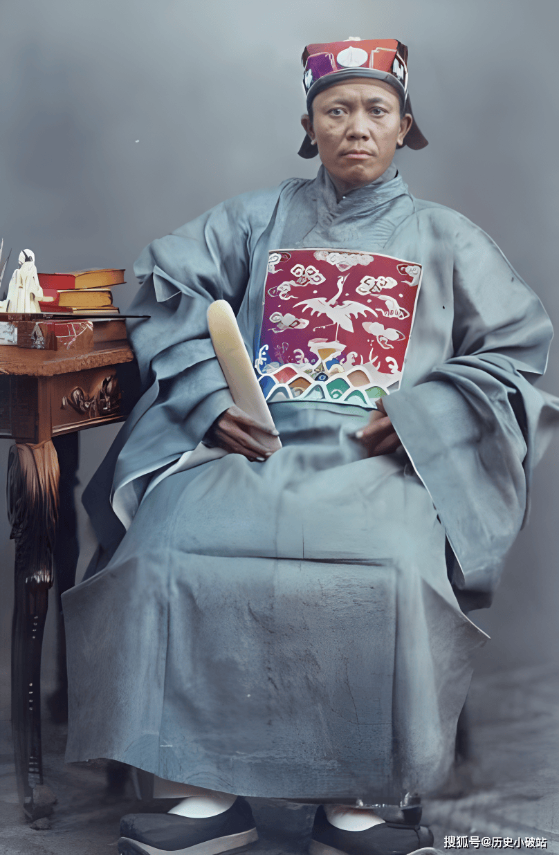 中华风韵,越南演绎:一组清朝时期越南官员服饰