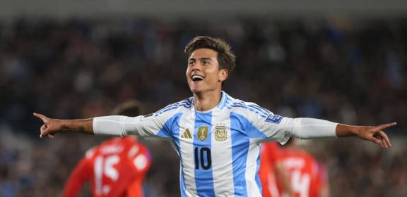 俱乐部却平淡:探究阿根廷球员的角色转变_比赛_恩佐·佩雷斯_梅西