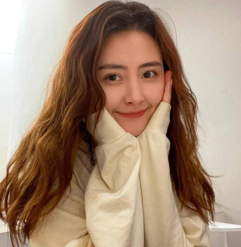 丁楠:从女主播到女主持,展现反性别的特有优势