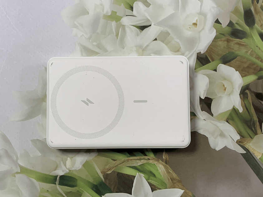 充电宝自带线好还是不自带线好？自带线充电宝推荐！这五款别错过